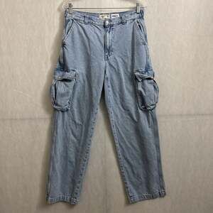 Madewell Women's Size 28 Light Wash Blue Denim Low-Slung Cargo Jeans
